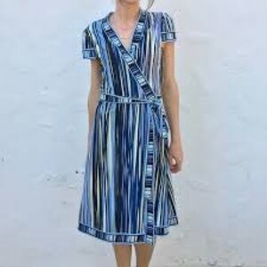 BCBGMaxAzria Blue Stripe Wrap Dress XS EUC